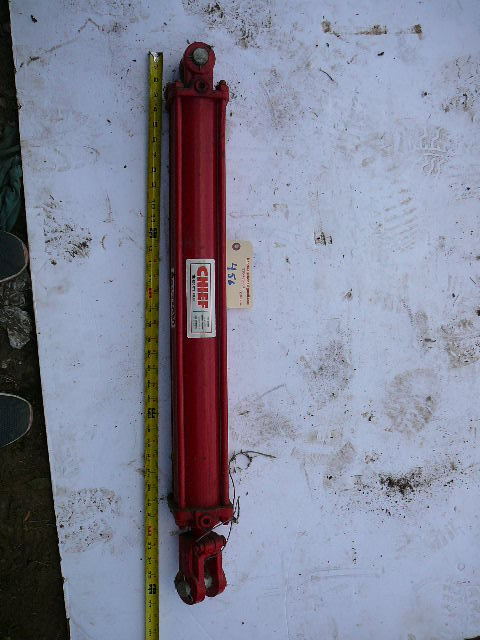 lot 456 image: Chief 214129 2500 PSI 3x24 Hydraulic Arm
