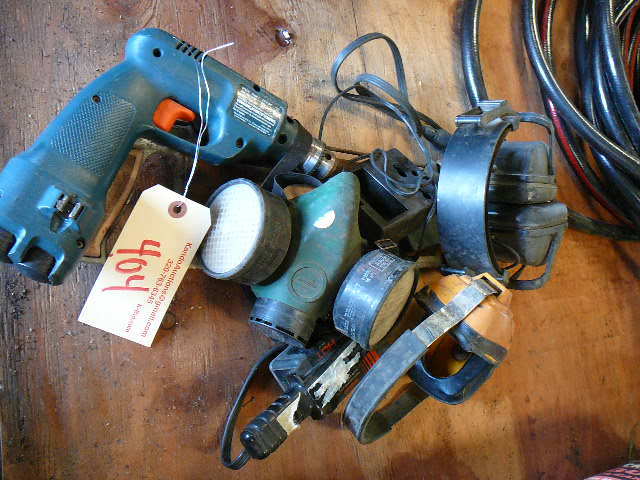 lot 404 image: Hacksaw 7.2 Volt Black & Decker Drill & more