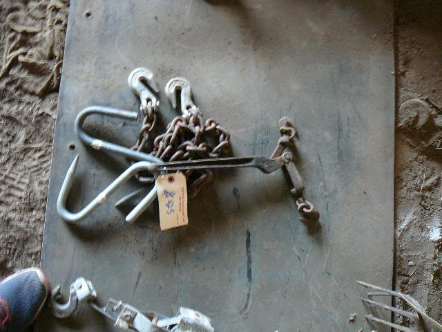 lot 425 image: Misc Chains