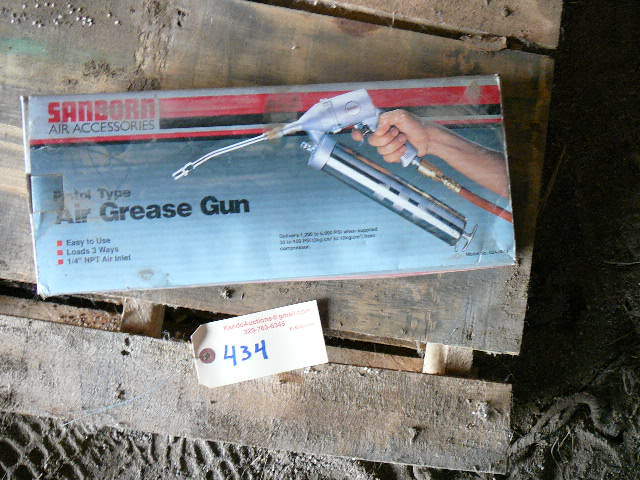 lot 434 image: Pistol Type Air Grease Gun