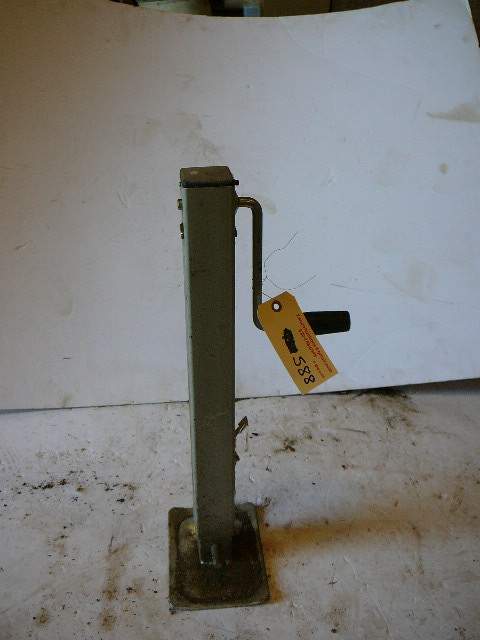 lot 588 image: Tongue Jack