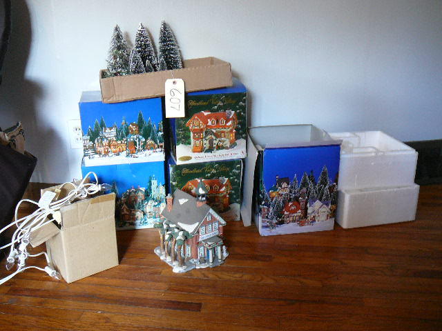 lot 607 image: Heartland Valley Village Christmas Decor