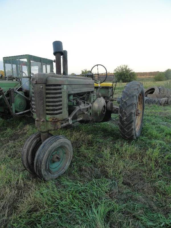 lot 257 image: John Deere Model A