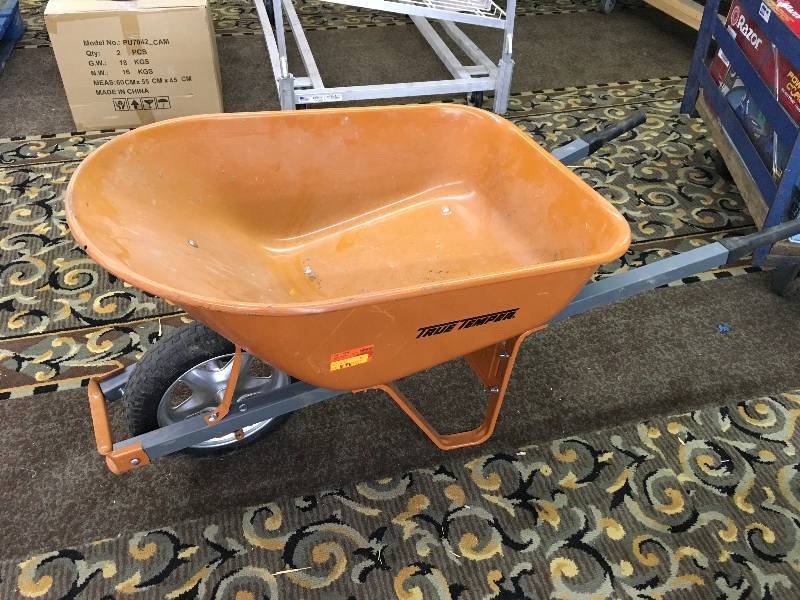 lot 72 image: True Temper Wheel Barrow, Retail $79.97