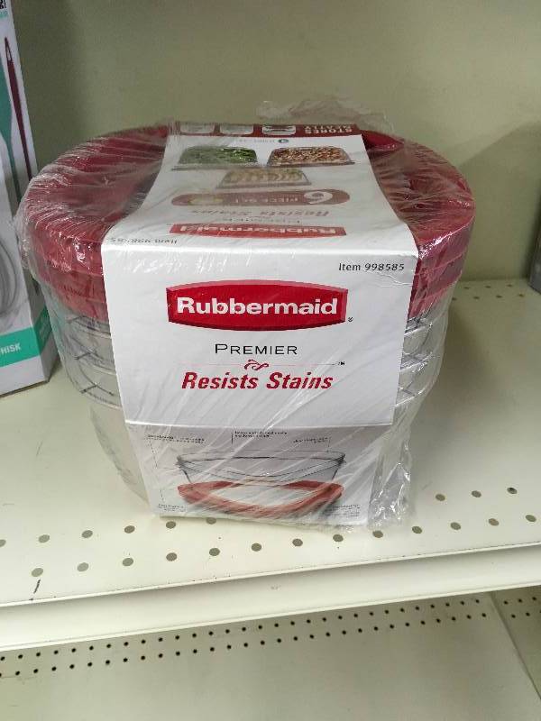 lot 105 image: Rubbermaid 6PC Food Storage Set, Retail $15.99