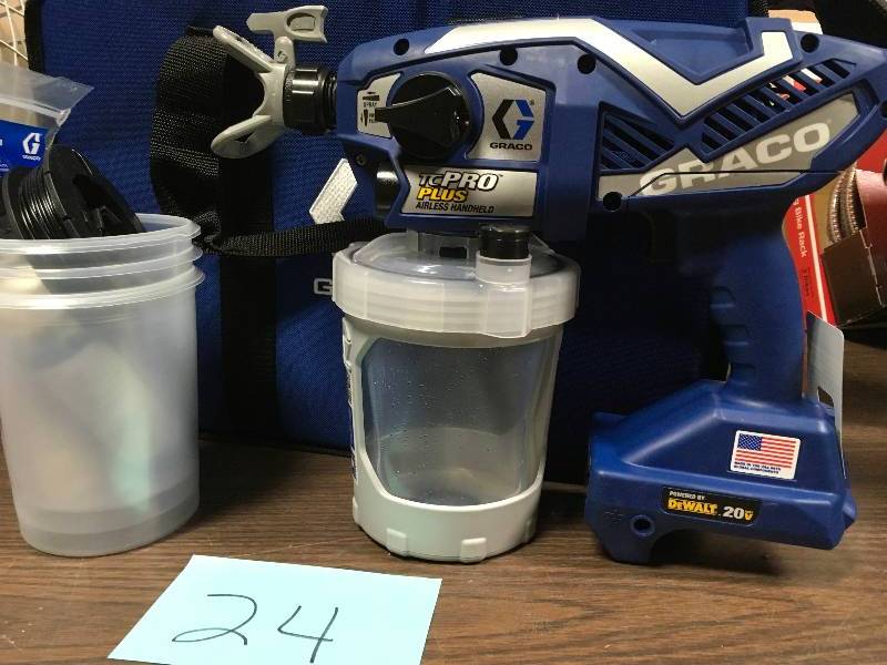 lot 24 image: Graco TC Pro Cordless Airless Hanheld Paint SpraY IN Good conditions battery and charger are include in good conditions