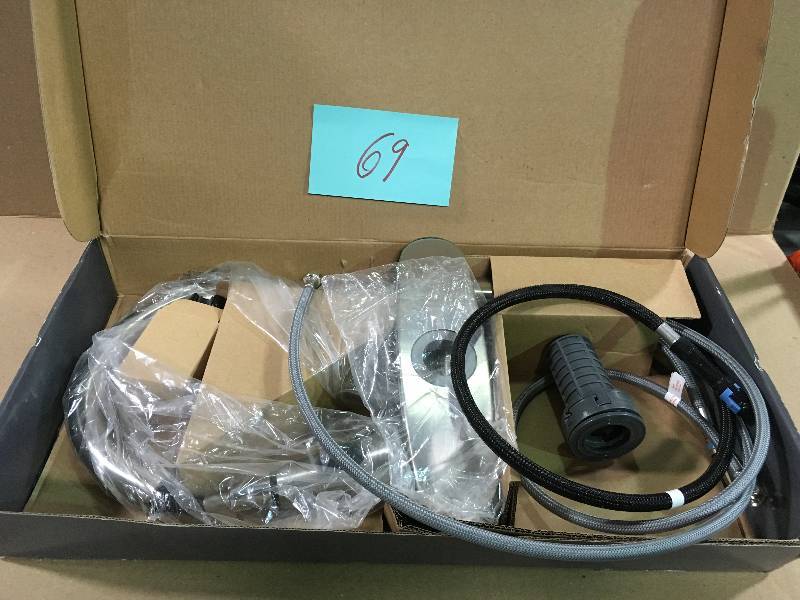 lot 69 image: Glacier Bay Market Kitchen Faucet Pull Down Sprayer Stainless 883432 in good conditions