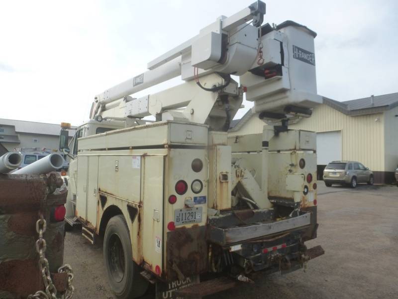 2000 Freightliner FL-70 Boom Truck