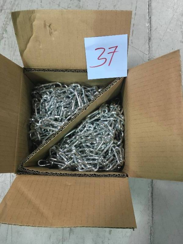 lot 37 image: Arnold 20-Inch Lawn Tractor Rear Tire Chains in good conditions