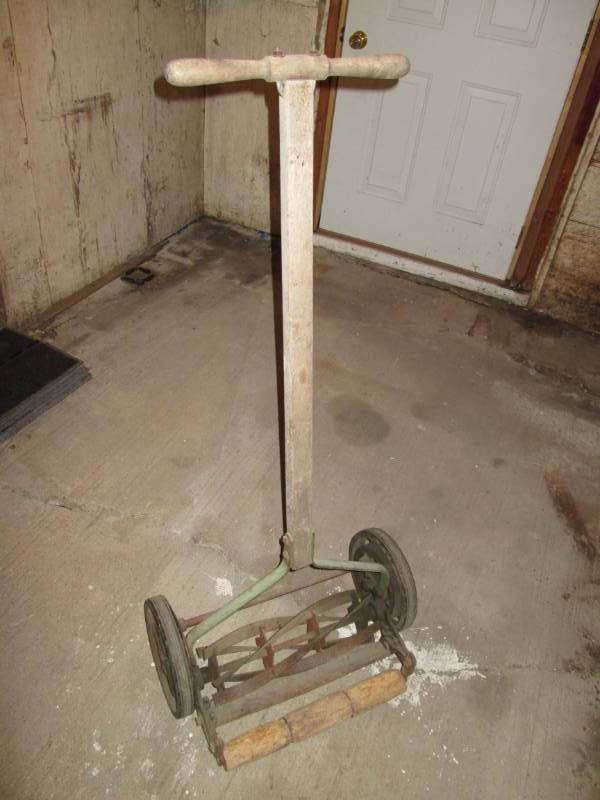 lot 2 image: Reel type grass mower...