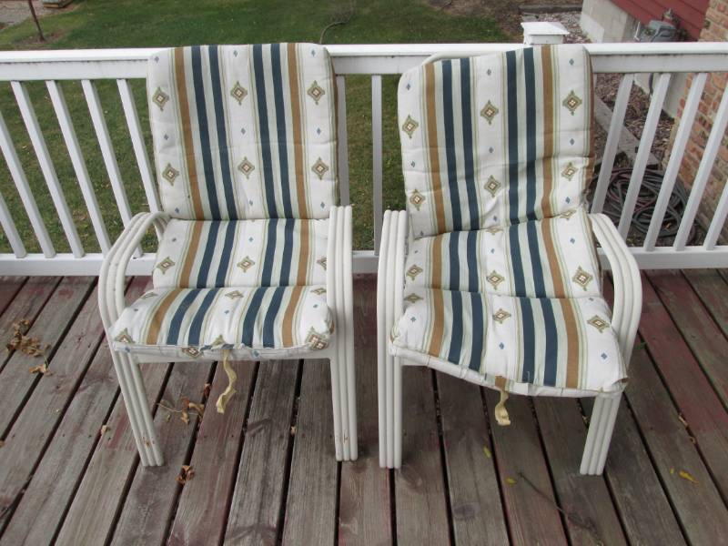 lot 50 image: Patio chairs...