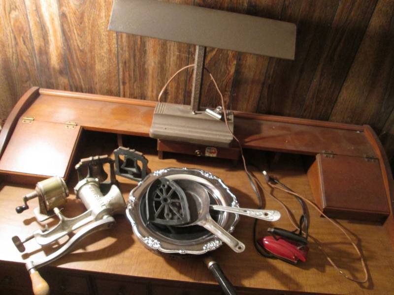lot 56 image: Desk lightantique minature ironsa...