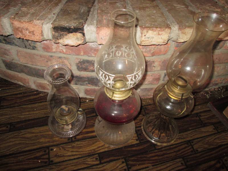 lot 85 image: 3 antique oil lanterns...