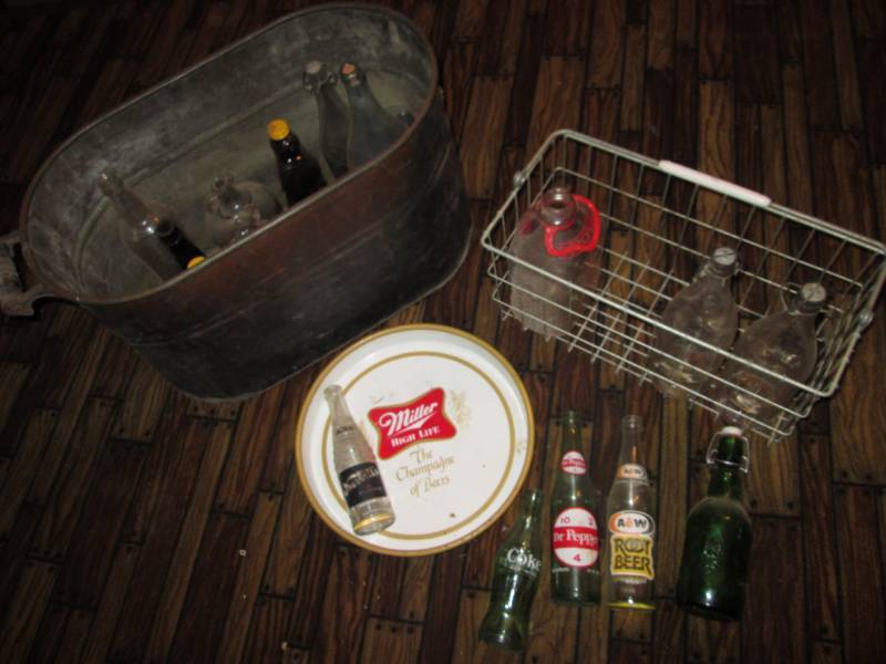 lot 98 image: Misc. tubglass warebottles...