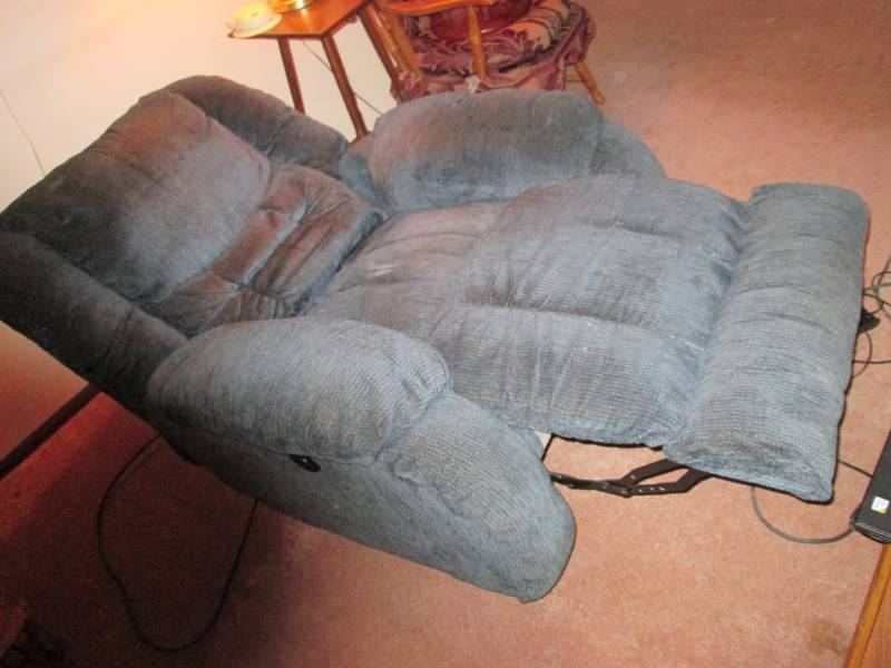 lot 131 image: Blue electric reclining chairblue ...
