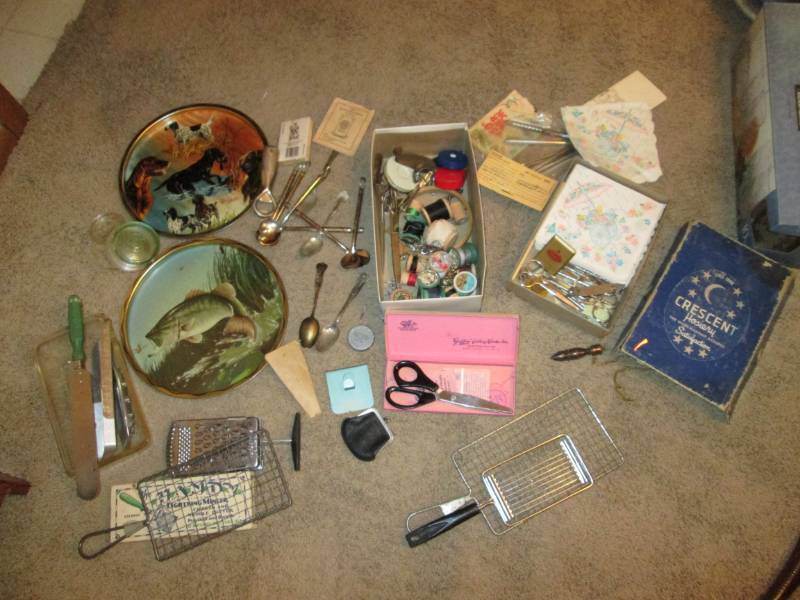 lot 156 image: Misc. sewing itemshousewares...