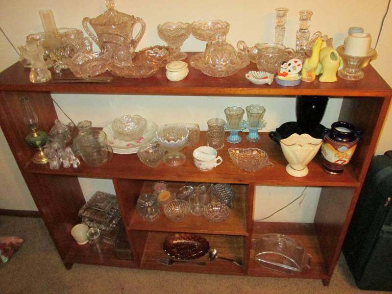 lot 179 image: Antique glassware with shelf includ...