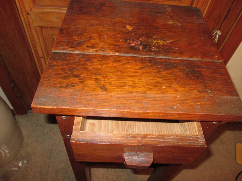lot 196 image: Antique mahagony plant stand with d...