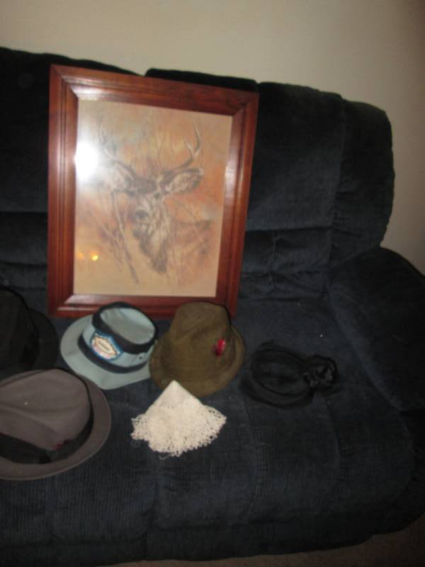 lot 225 image: Deer picture with framevintage hat...