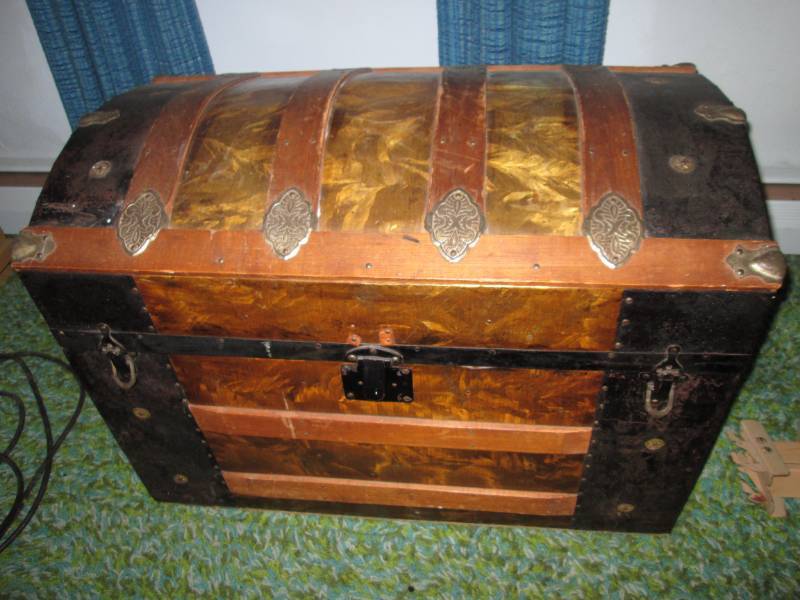 lot 227 image: Antique storage trunk...