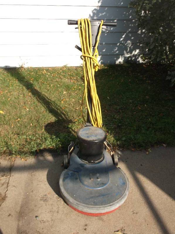 Floor Scruber