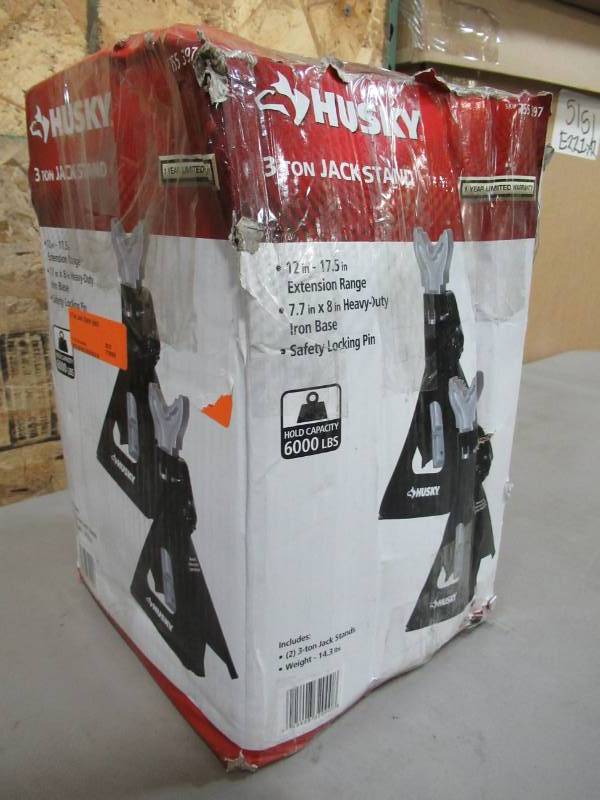 lot 31 image: Husky 3 Ton Jack Stand (pair)