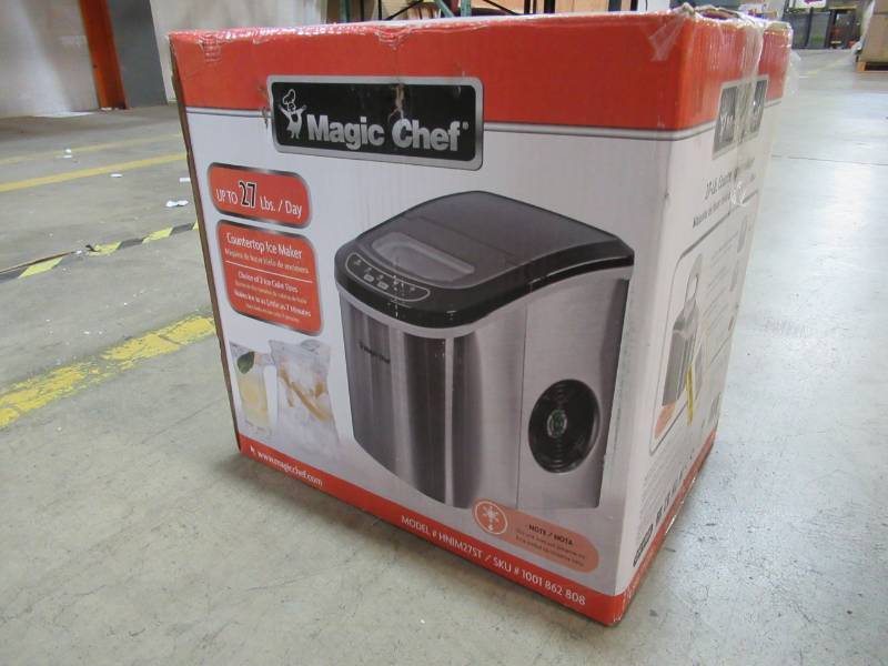 lot 35 image: Magic Chef 27 lb. Portable Countertop Ice Maker in Stainless Steel