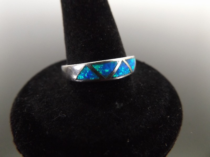 lot 33 image: .925 Sterling Silver Opal Ring Sz 8.75