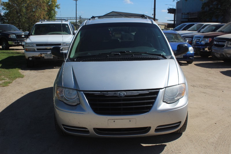 2005 Chrysler Town & Country Touring  -  Stow N Go  -