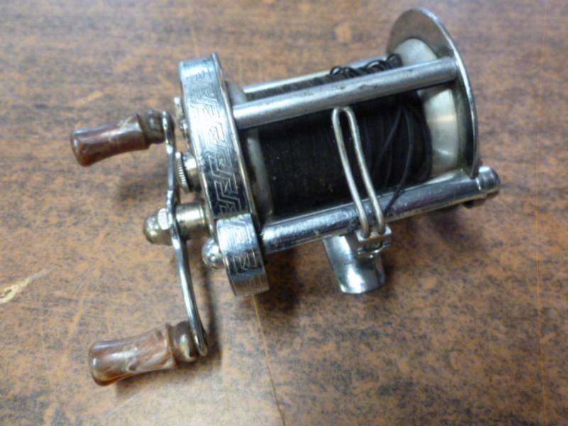 Vintage Bait Caster Reel