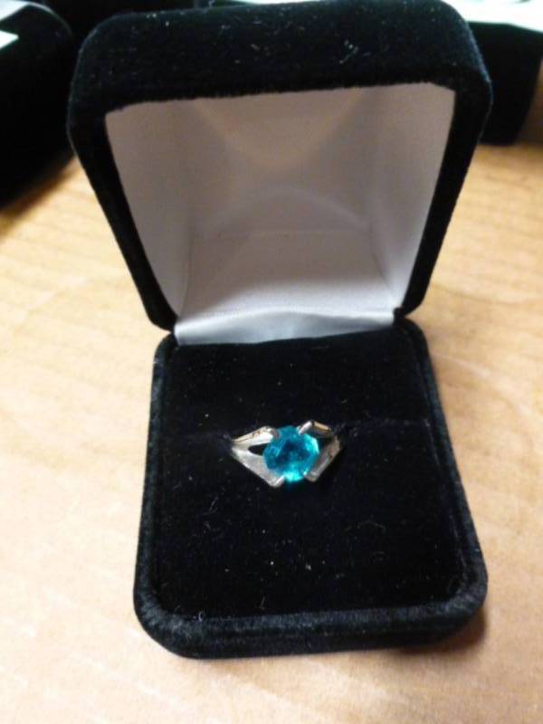 Ladies Ring
