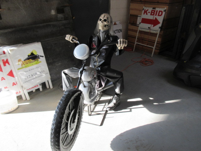 lot 101 image: GRIM REAPER HALLOWEEN BIKER