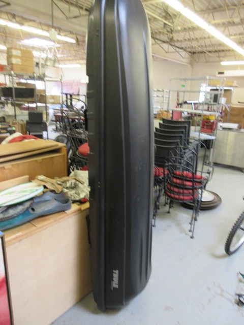 lot 116 image: THULE FRONTIER CARTOP CARRIER WKEY