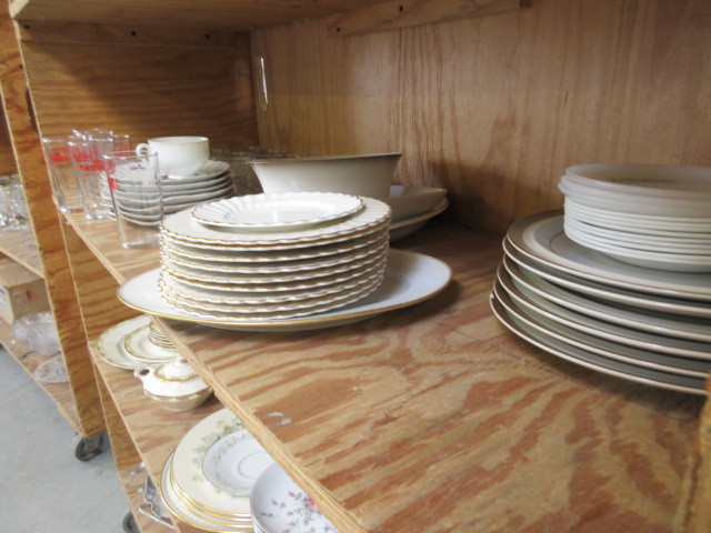 lot 144 image: ONE SHELF OF PLATES, CUPS AND GLASSES AS SHOWN