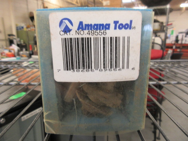 lot 154 image: ROUTER BITS()