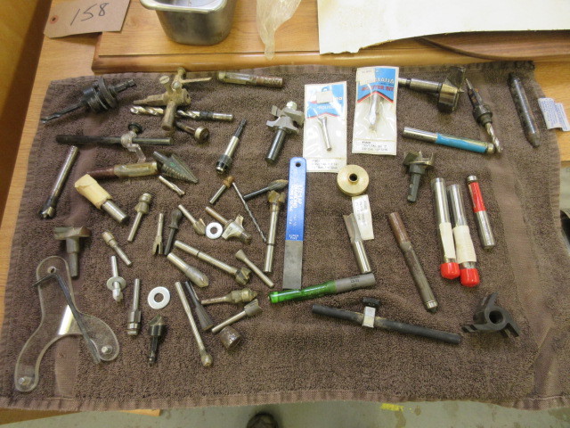 lot 158 image: LOT OF VARIOUS TOOLS