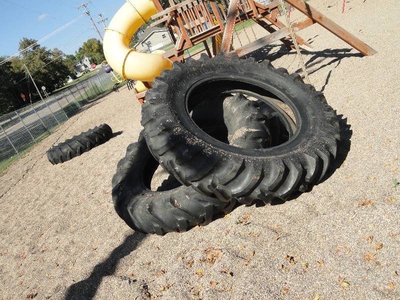 5 Play Ground Tires