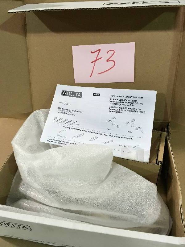 lot 73 image: Delta T2755-PBLHPPolished Brass Victorian Roman Tub Faucet Trim - in good conditions