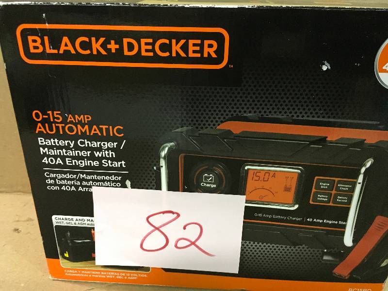 lot 82 image: Black & Decker BC15BD 15 Amp Bench Battery Charger with 40 Amp Engine Start in working conditions
