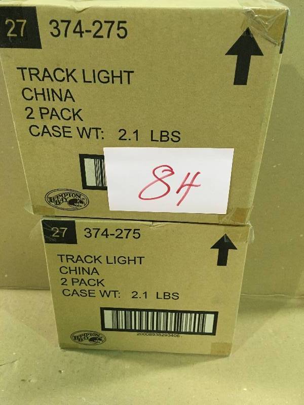 lot 84 image: LOT OF 2 (2 PACK) Hampton Bay F23 # 374-275 75 Watt Par30 Halogen Track Light Head White New