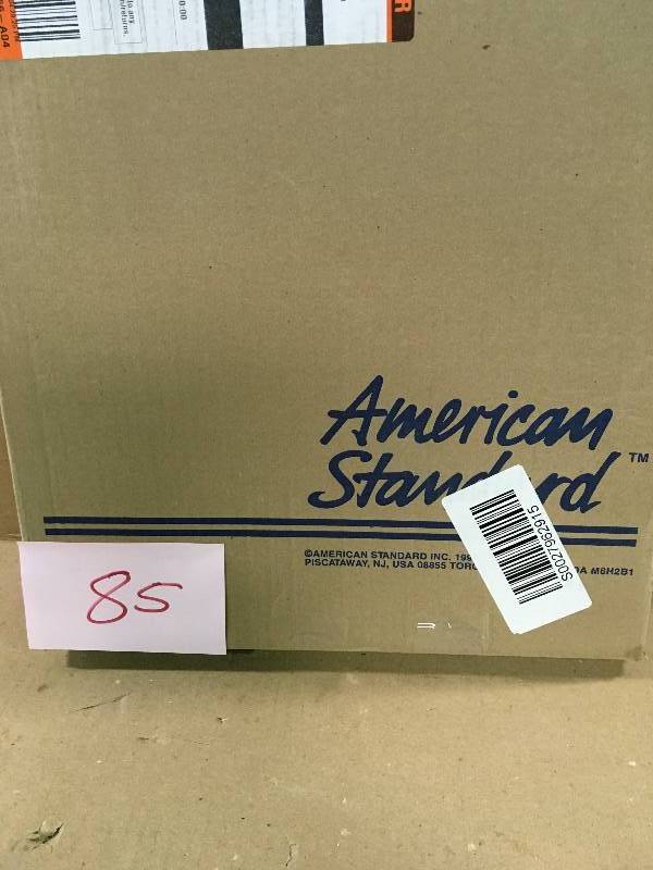 lot 85 image: American Standard 5330.010.021 Champion Round Front Slow Close Toilet Seat - Bone in good conditions