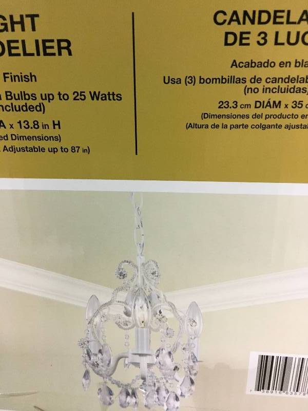 lot 89 image: Hampton Bay 3 Light White Mini Chandelier 1000051535 The NEW