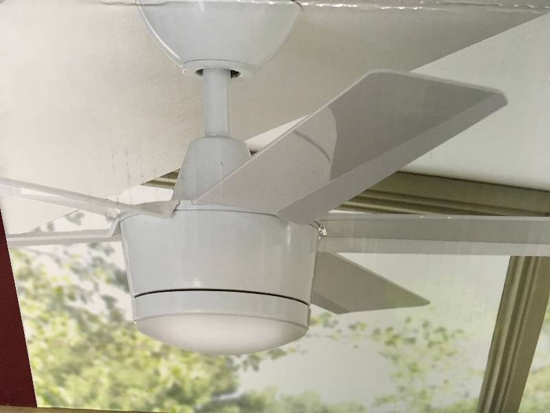 lot 3 image: Home Decorators Merwry 52 in. LED Indoor White Ceiling Fan 1001238112 - New