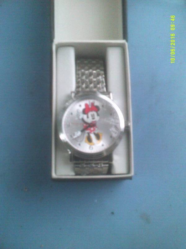 MINNIE MOUSE WATCH