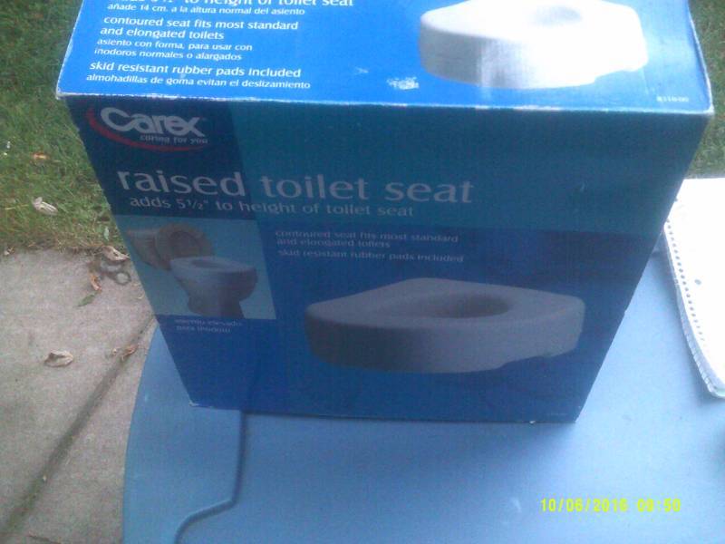 CAREX RAISED TOILET SEAT