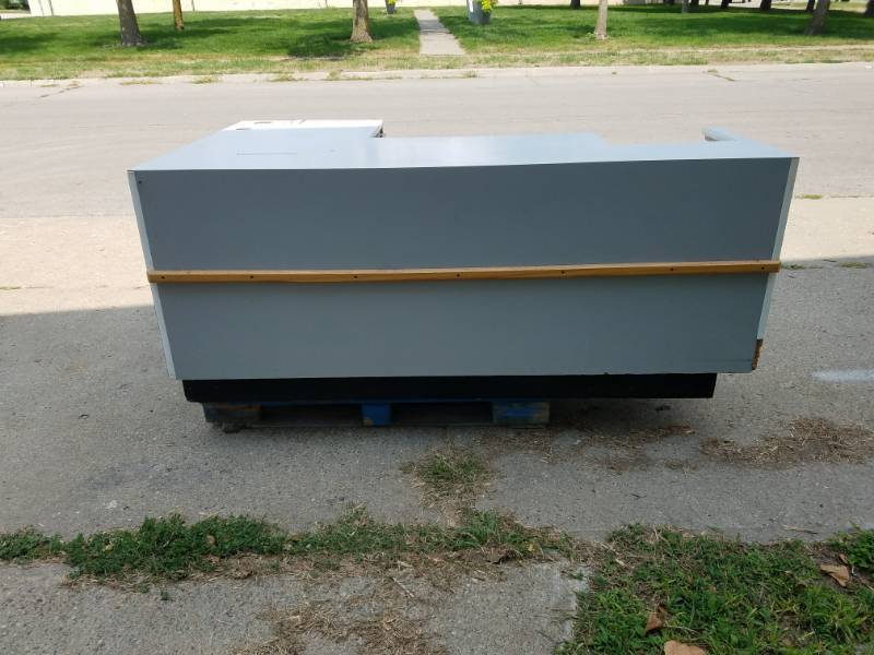 lot 14 image: Check-Out Counter