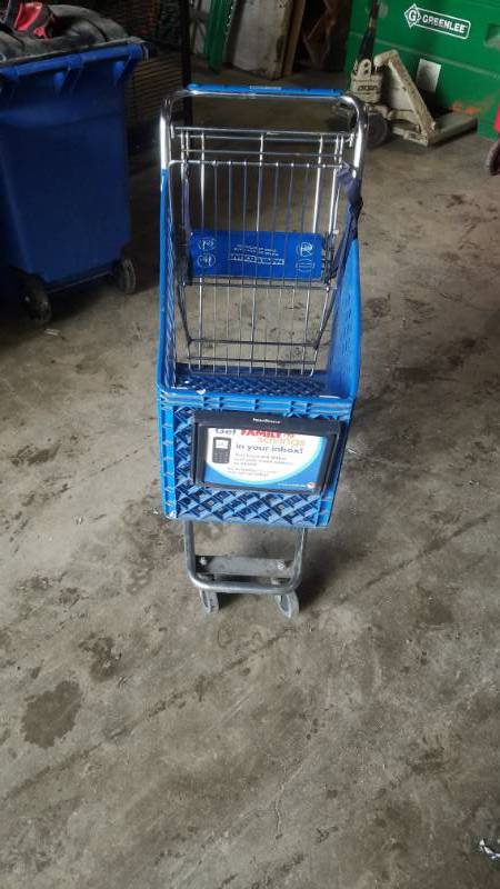 lot 32 image: Shopping Cart