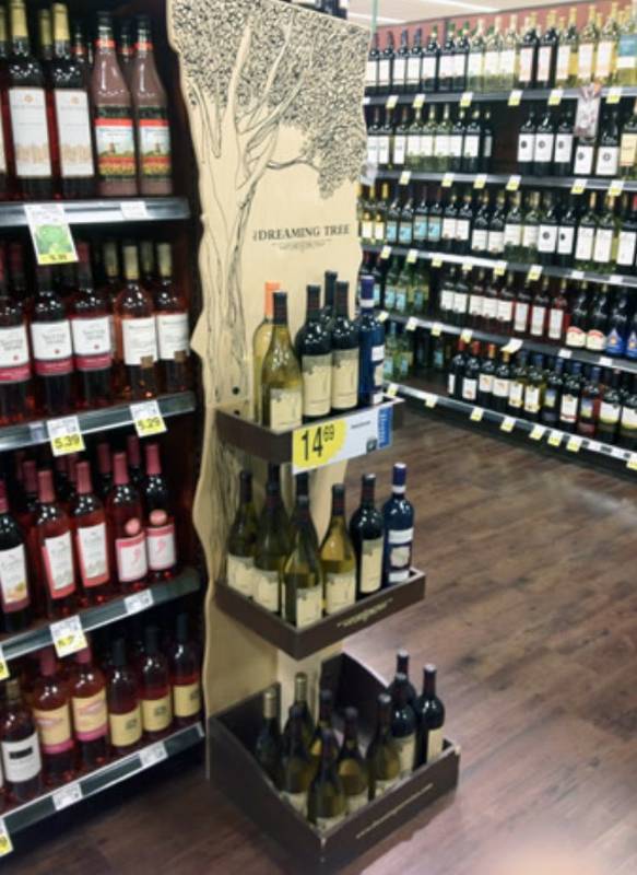 lot 6 image: Wine Display