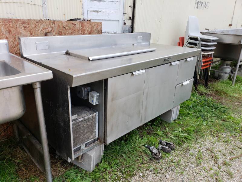 lot 46 image: Prep Fridge