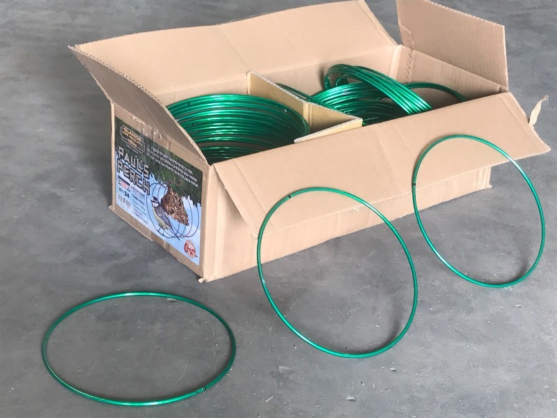 lot 20 image: 24-Pack Of Bird Perchs